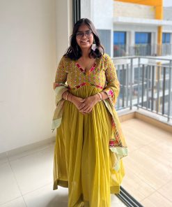 Alternative view of NOOPUR HEAVY ANARKALI